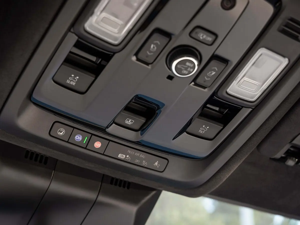 Cadillac Escalade V Рестайлинг Внедорожник 5 дв. ESV — сүрөт 15