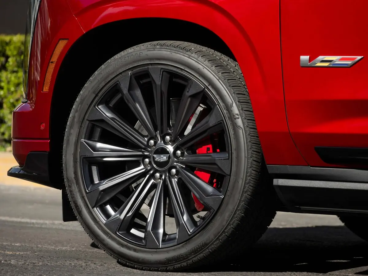 Cadillac Escalade V Рестайлинг Внедорожник 5 дв. ESV — сүрөт 17