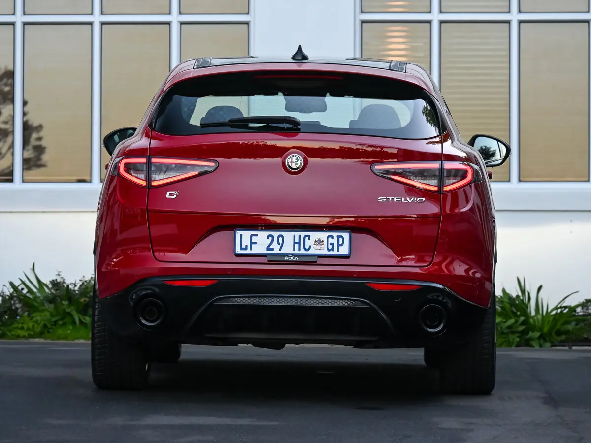 Alfa Romeo Stelvio I Рестайлинг 2 Внедорожник 5 дв. — сүрөт 4