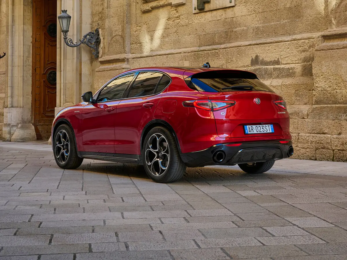 Alfa Romeo Stelvio I Рестайлинг 2 Внедорожник 5 дв. — сүрөт 5