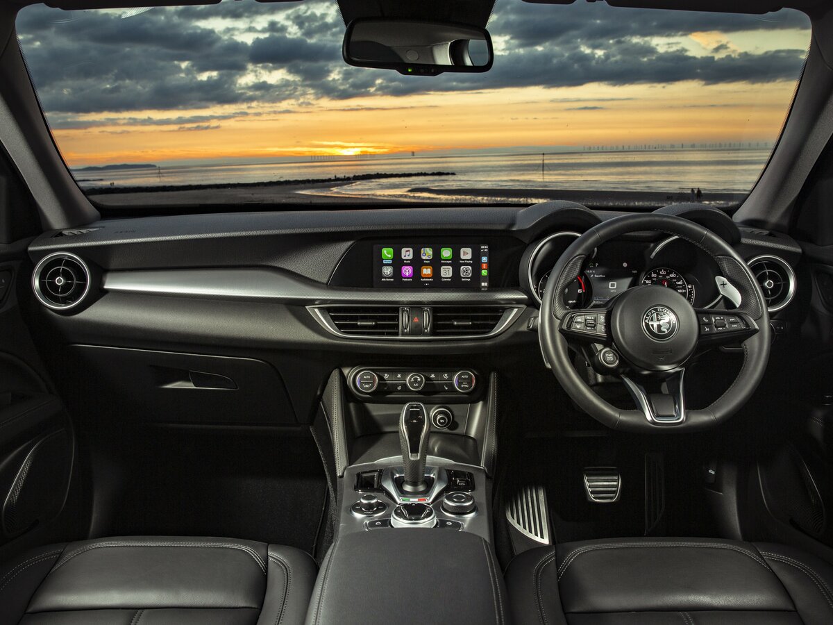 Alfa Romeo Stelvio I Рестайлинг Внедорожник 5 дв.