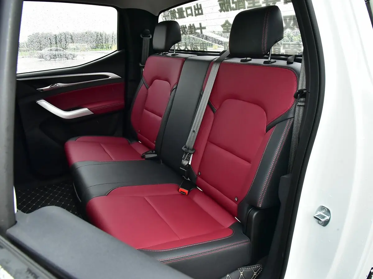 Maxus T70 II Пикап Двойная кабина — photo 9