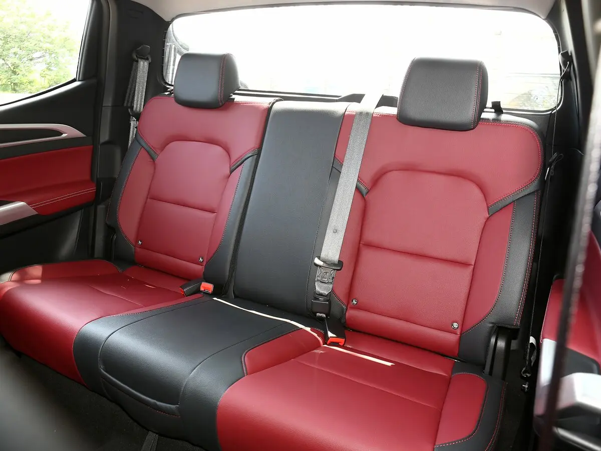Maxus T70 II Пикап Двойная кабина — photo 10
