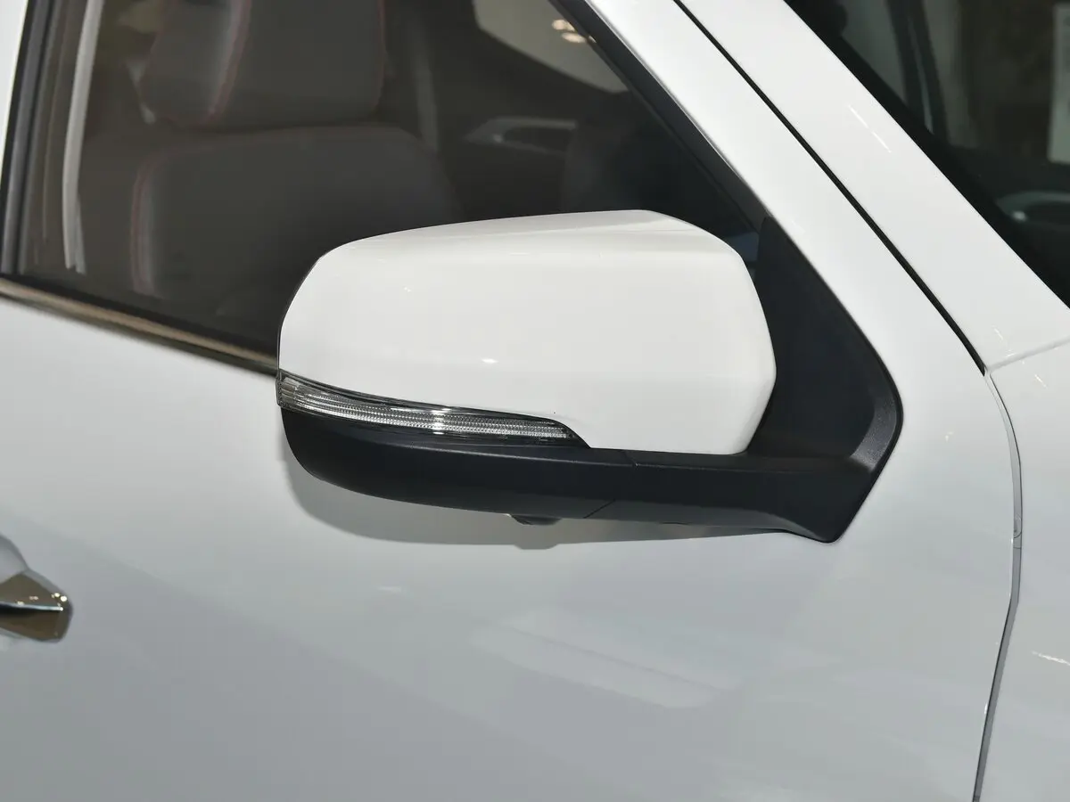 Maxus T70 II Пикап Двойная кабина — photo 12