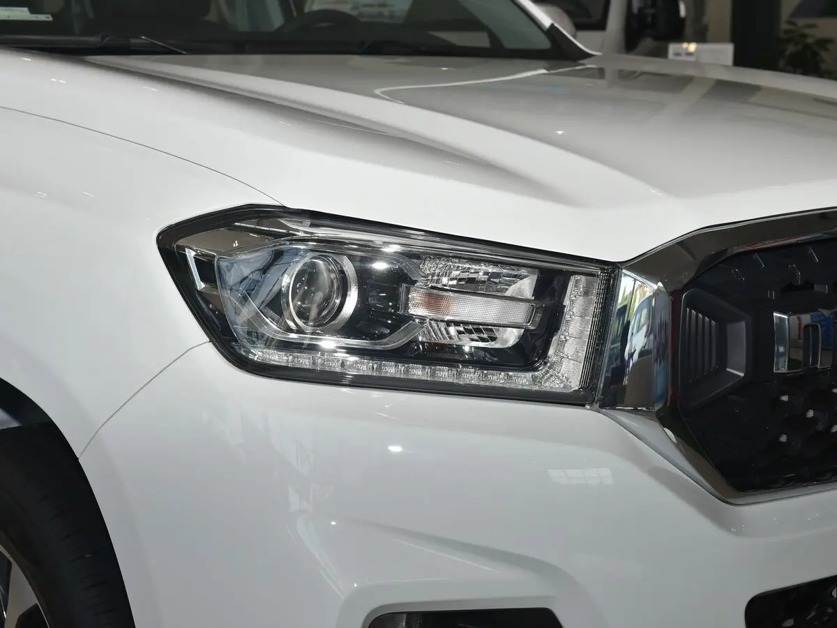 Maxus T70 II Пикап Двойная кабина — photo 13