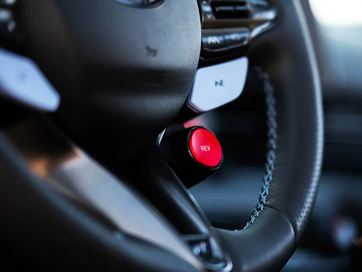 Hyundai Avante N VII Рестайлинг Седан — photo 5