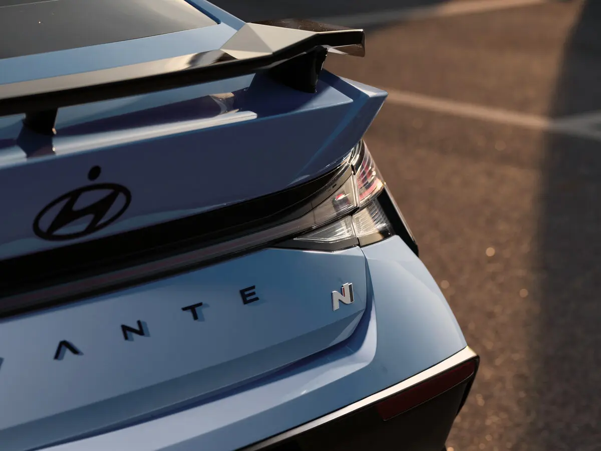 Hyundai Avante N VII Рестайлинг Седан — photo 8