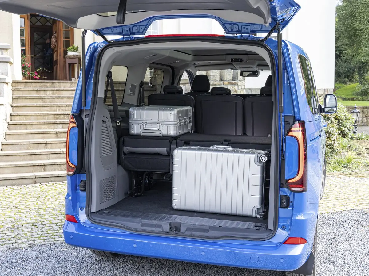 Volkswagen Caravelle T7 Минивэн — photo 12