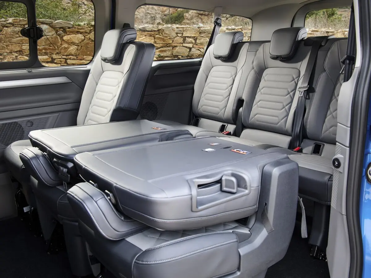 Volkswagen Caravelle T7 Минивэн Long — 照片 9
