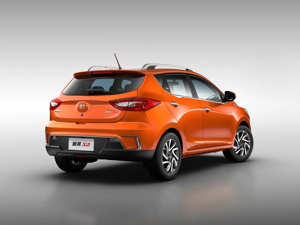JAC S2 2015 – 2019 Внедорожник 5 дв. — сүрөт 4