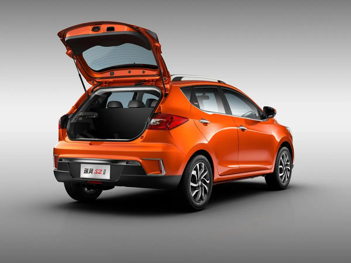 JAC S2 2015 – 2019 Внедорожник 5 дв. — сүрөт 11