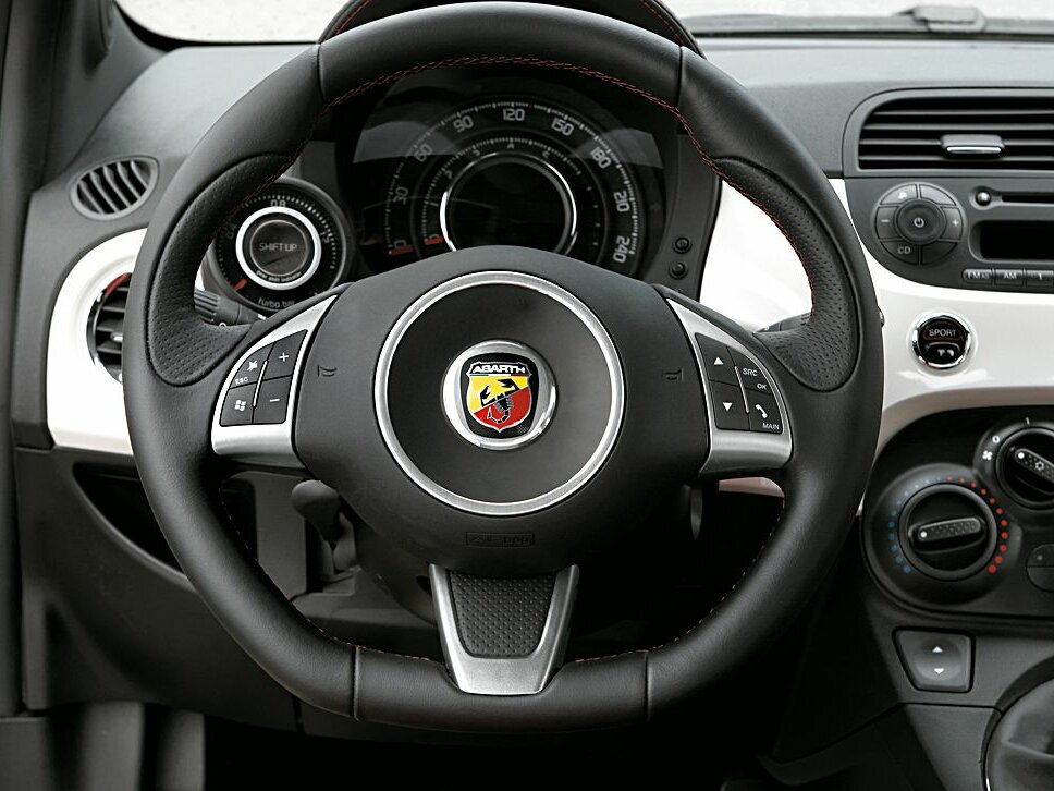 Abarth 500 I Хэтчбек 3 дв. — фото 9