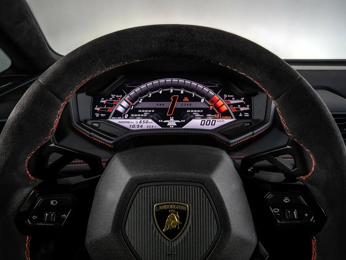 Lamborghini Huracán I Рестайлинг Купе — photo 8
