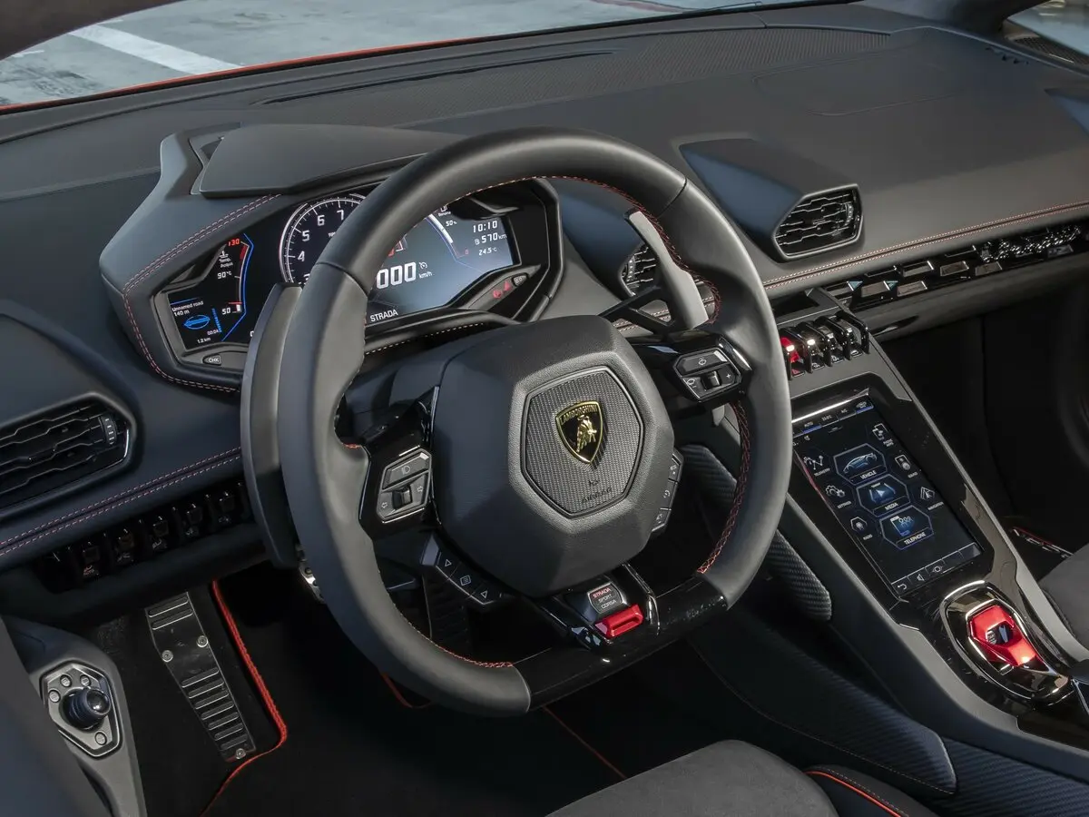Lamborghini Huracán I Рестайлинг Купе — photo 9