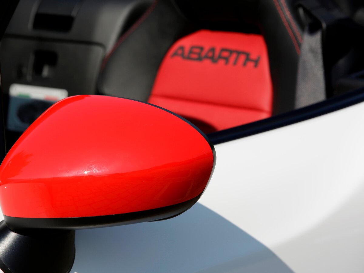 Abarth 124 Spider I Родстер — фото 9