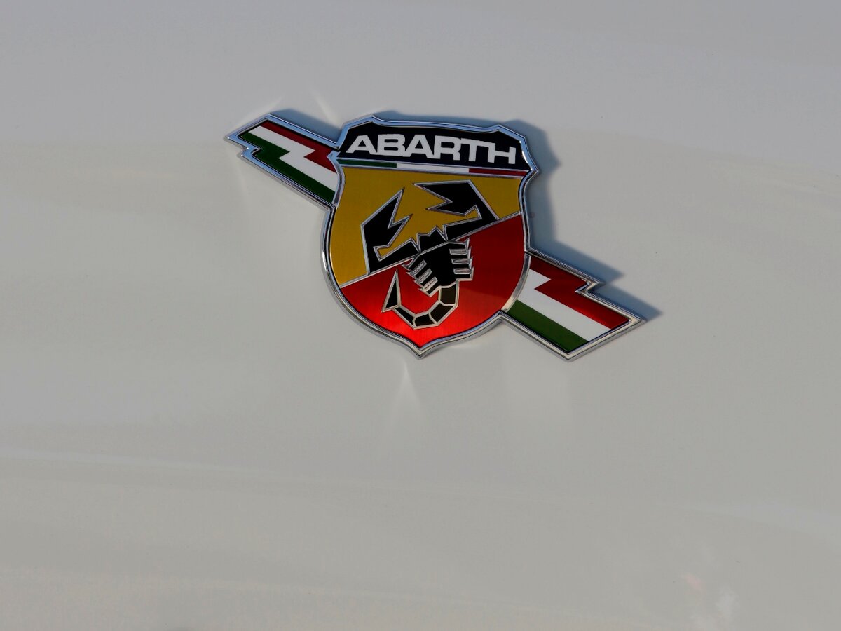 Abarth 124 Spider I Родстер — фото 12