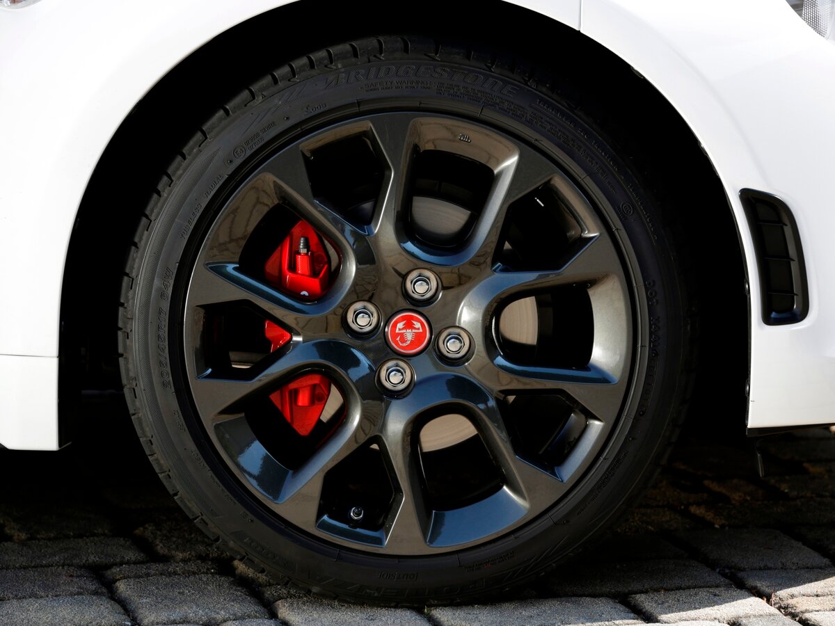 Abarth 124 Spider I Родстер — фото 14