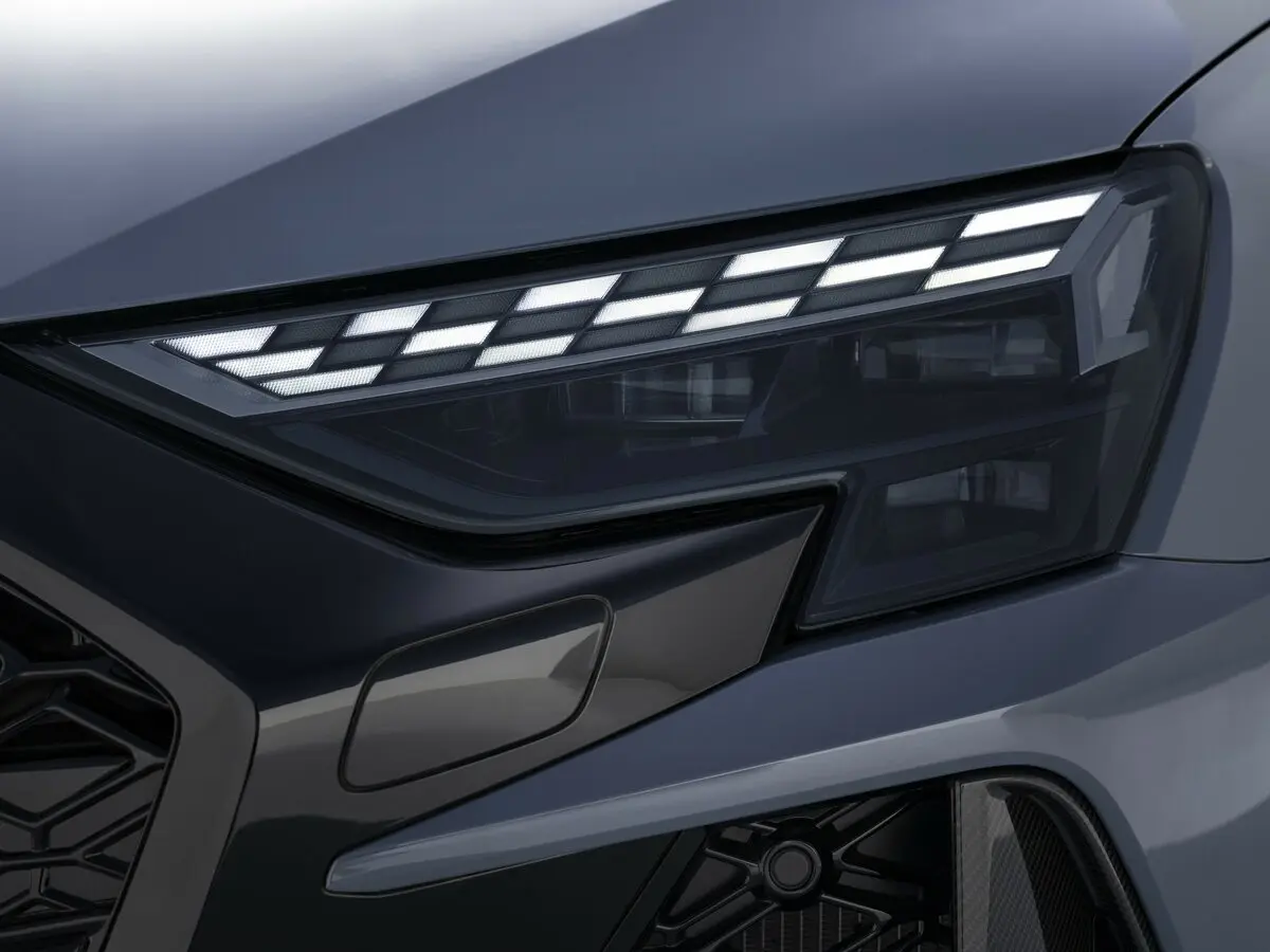 Audi RS 3 III (8Y) Рестайлинг Седан — сүрөт 12
