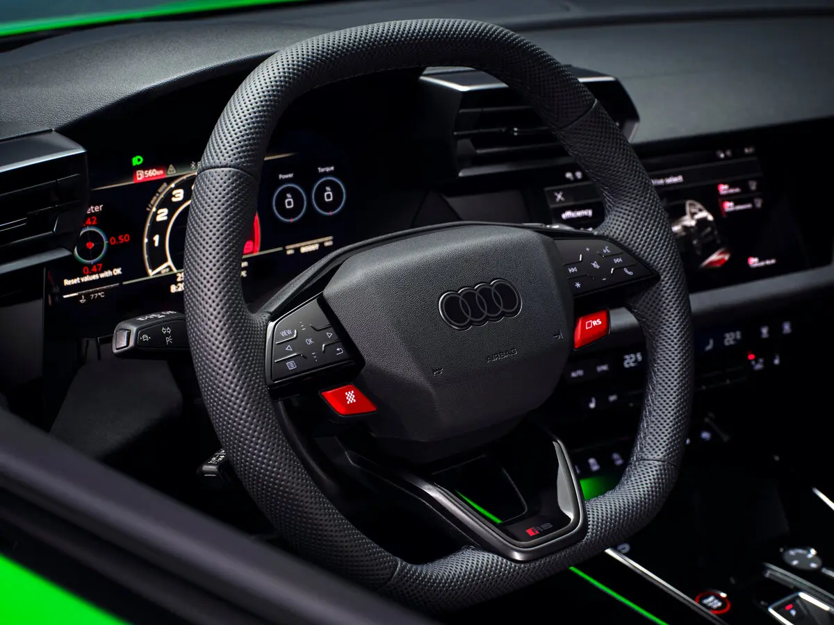 Audi RS 3 III (8Y) Рестайлинг Хэтчбек 5 дв. Sportback — 照片 8