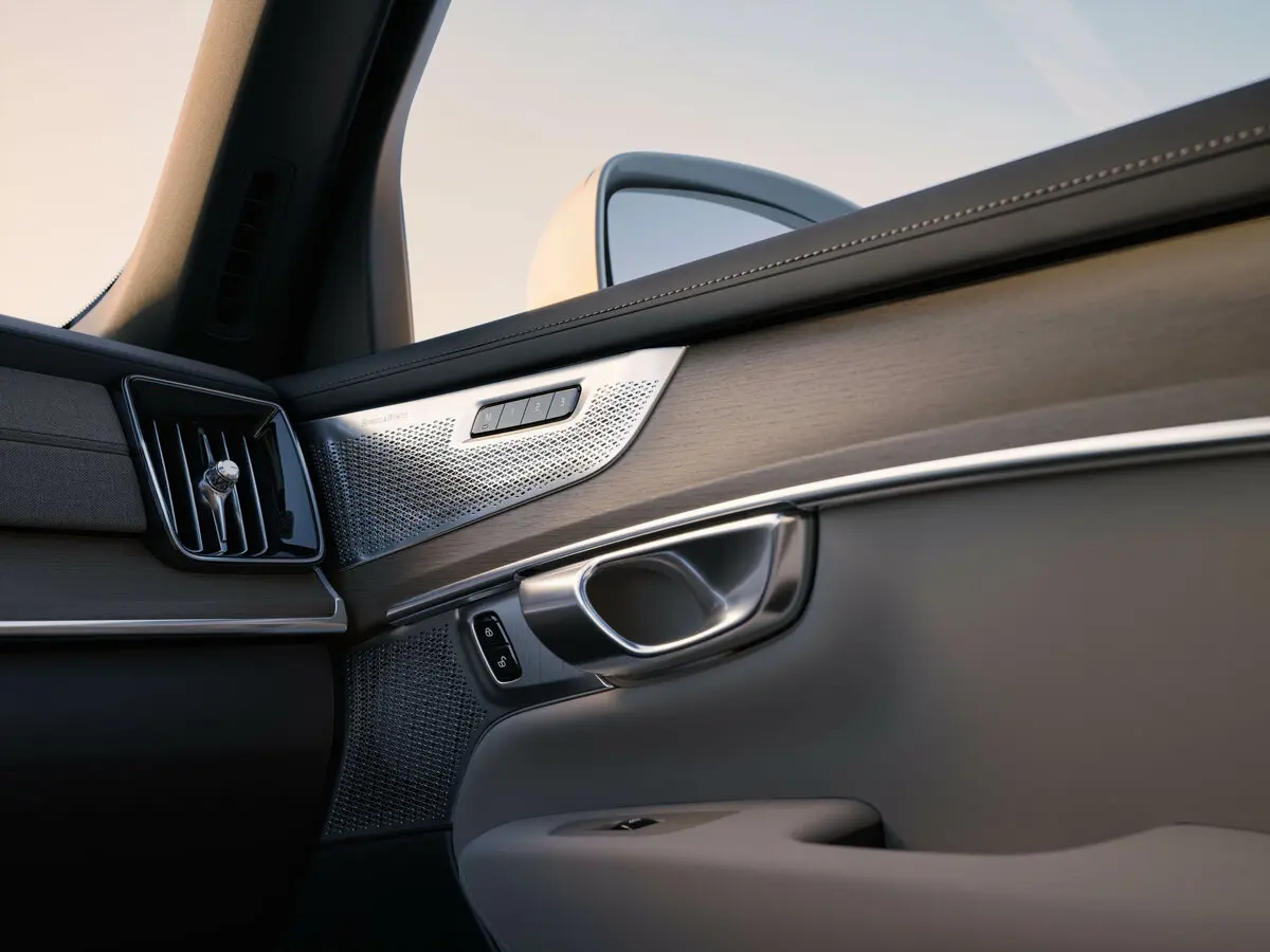 Volvo XC90 II Рестайлинг 2 Внедорожник 5 дв. — сүрөт 12