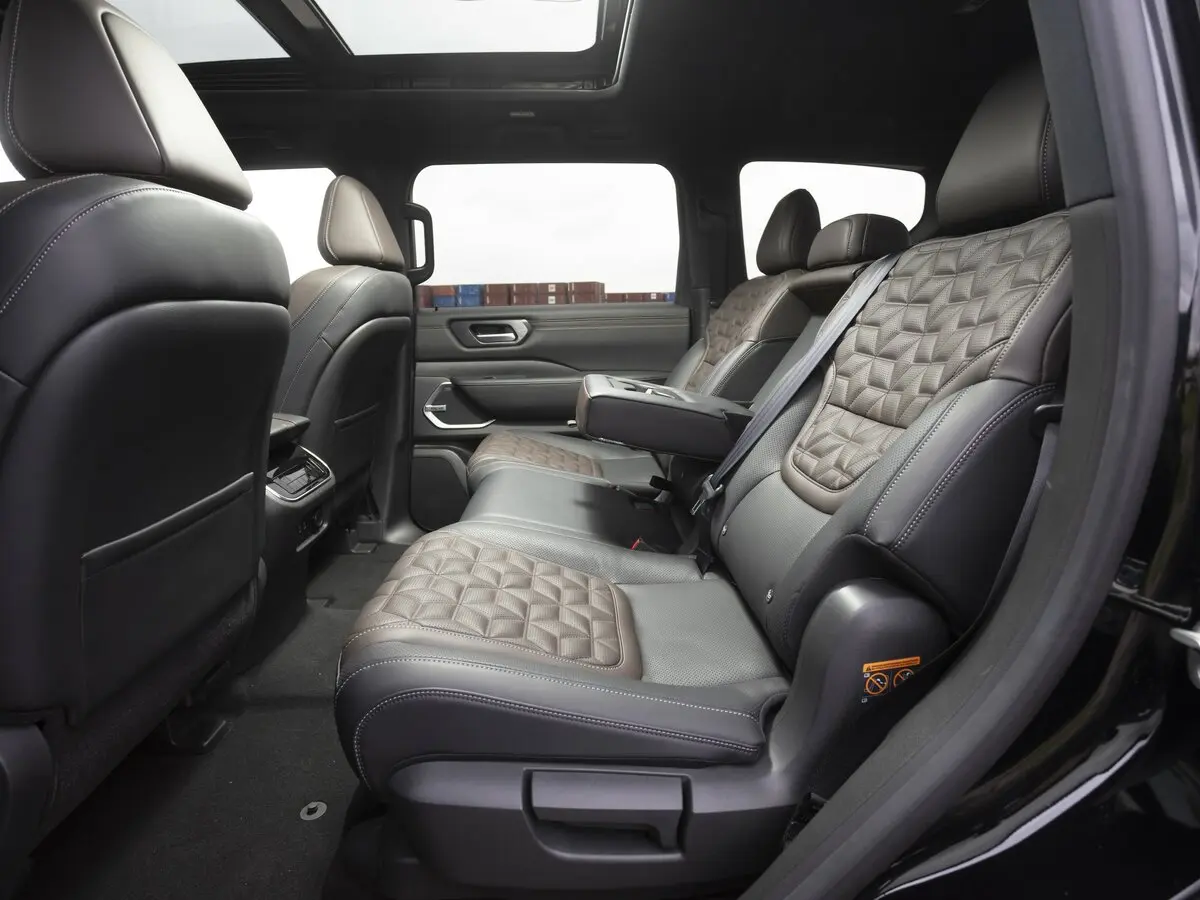 Nissan Armada III Внедорожник 5 дв. — сүрөт 25