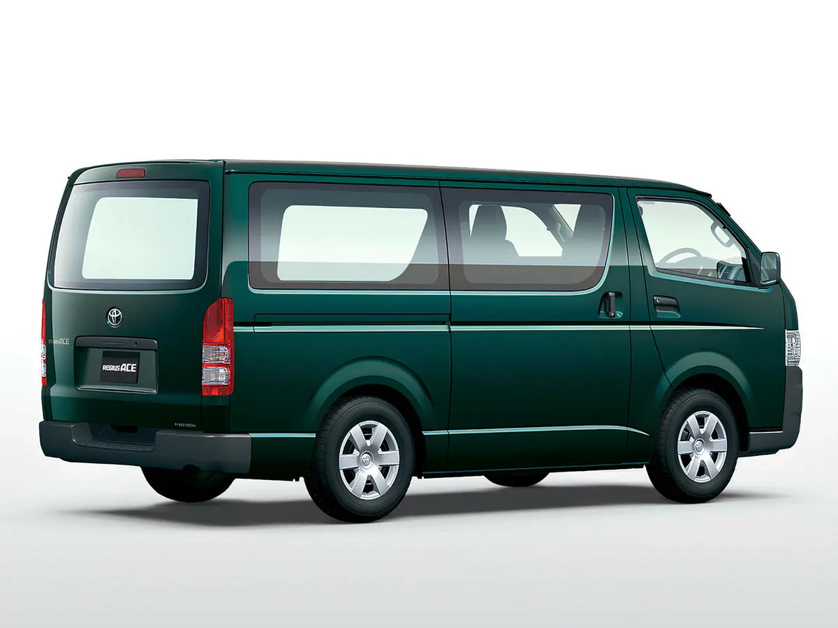 Toyota Regius Ace H200 Минивэн — фото 2