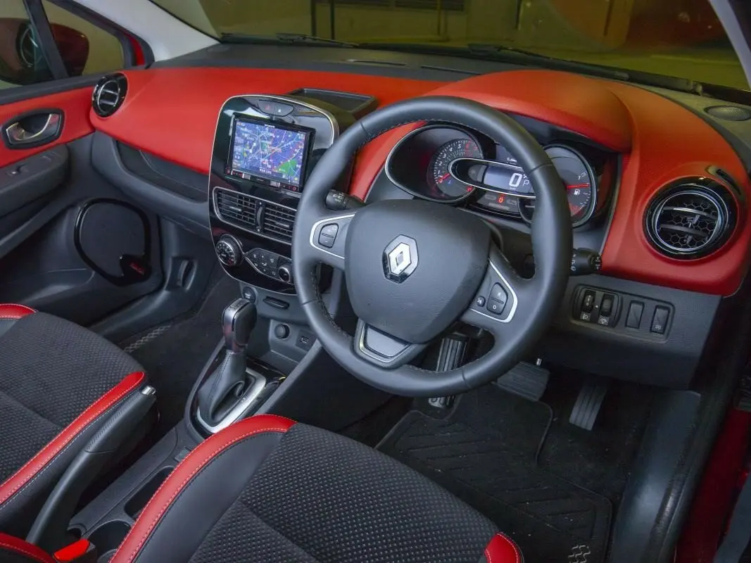 Renault Lutecia IV Рестайлинг Хэтчбек 5 дв. — 照片 4