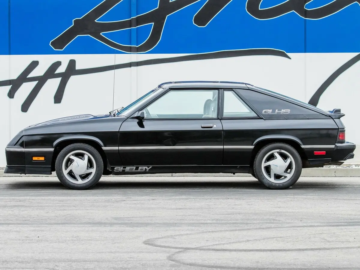 Dodge Charger V Хэтчбек 3 дв. — 照片 2