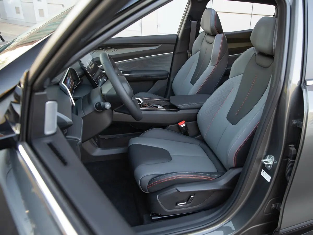 Geely Cityray 2024 – н.в. Внедорожник 5 дв. — photo 16