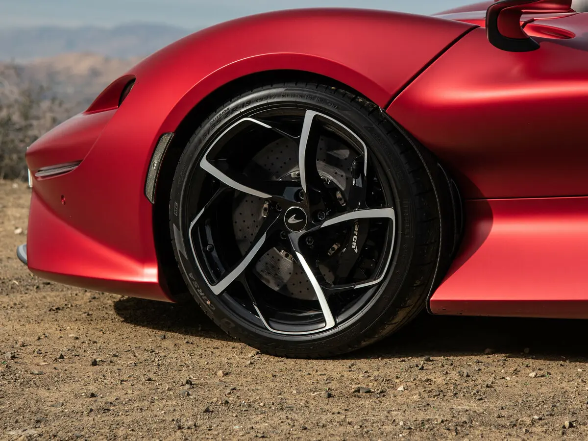 McLaren Elva 2020 – 2023 Спидстер — photo 10