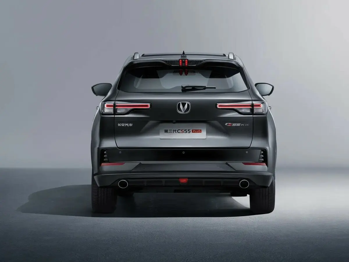 Changan CS55 Plus II Рестайлинг Внедорожник 5 дв. — photo 4