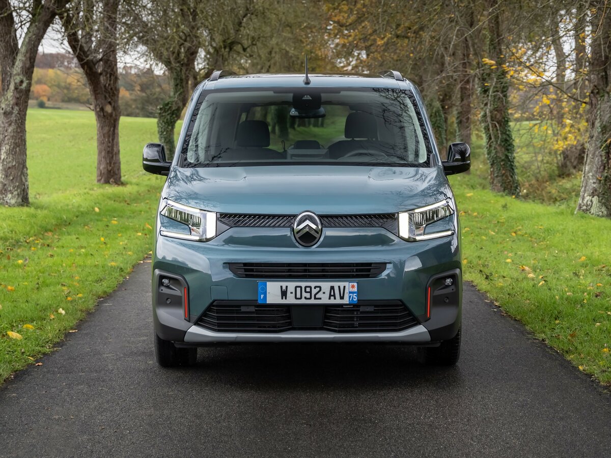 Citroen Berlingo III Рестайлинг Компактвэн — фото 3