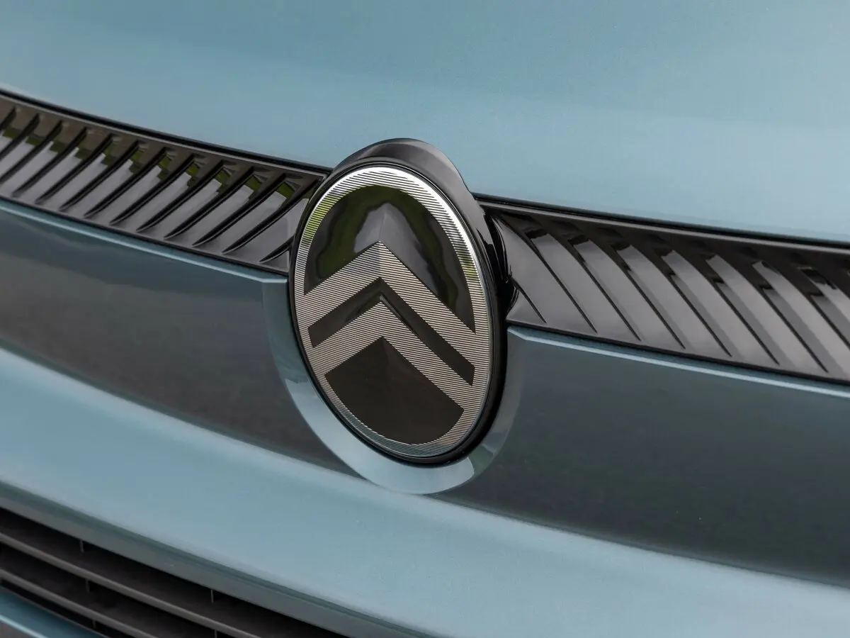 Citroen Berlingo III Рестайлинг Компактвэн — сүрөт 13