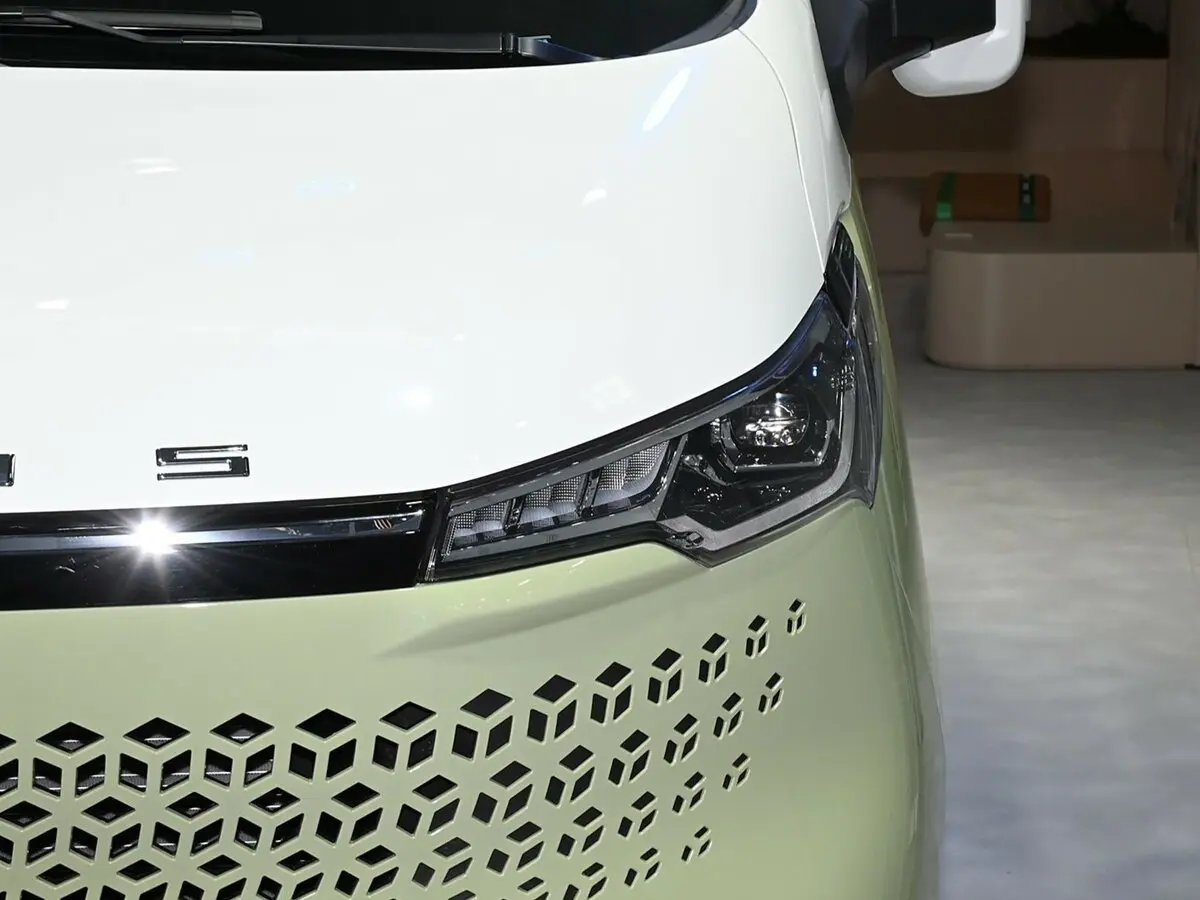 Maxus V70 2023 – н.в. Минивэн — сүрөт 7