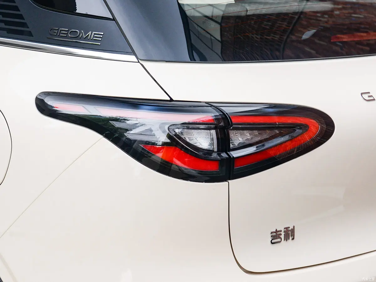 Geely Geome Xingyuan 2024 – н.в. Хэтчбек 5 дв. — photo 9
