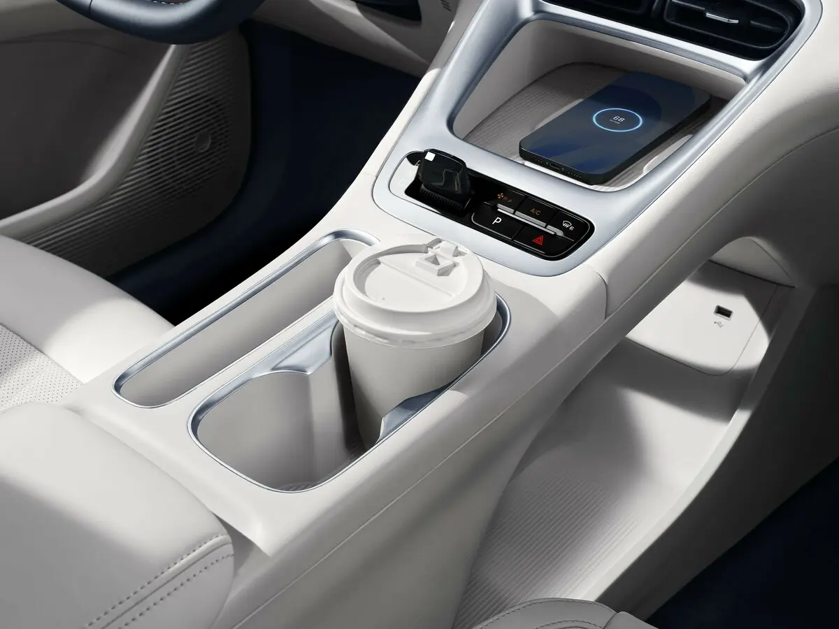 Geely Geome Xingyuan 2024 – н.в. Хэтчбек 5 дв. — photo 10