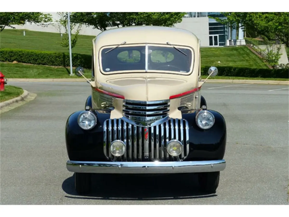 Chevrolet Suburban II Внедорожник 3 дв. — photo 3