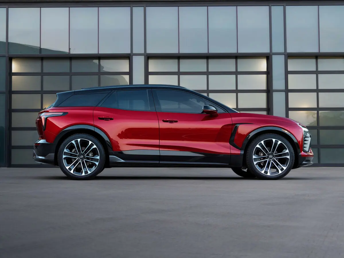 Chevrolet Blazer EV 2023 – н.в. Внедорожник 5 дв. — сүрөт 2