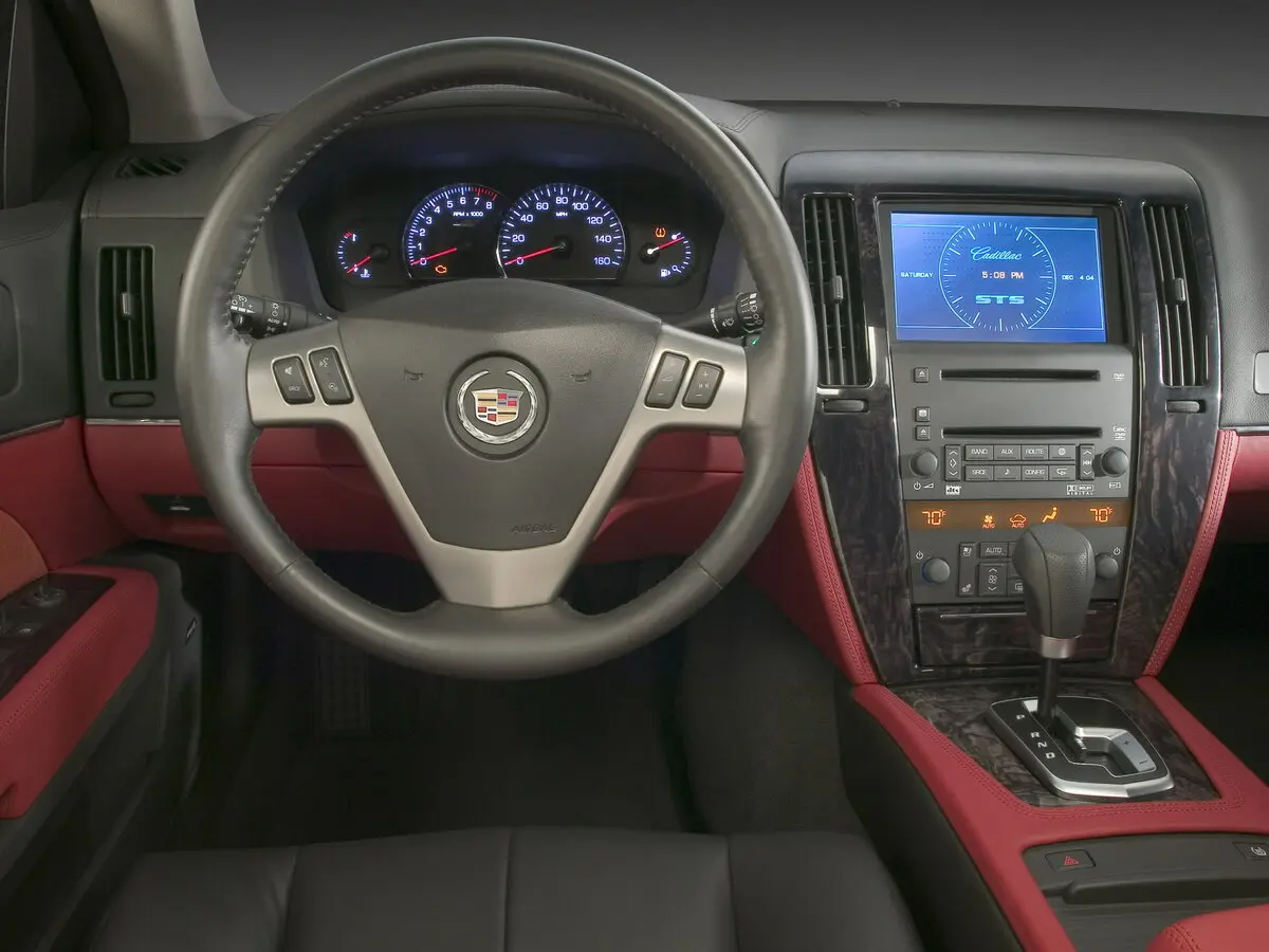 Cadillac STS-V I Седан — сүрөт 6