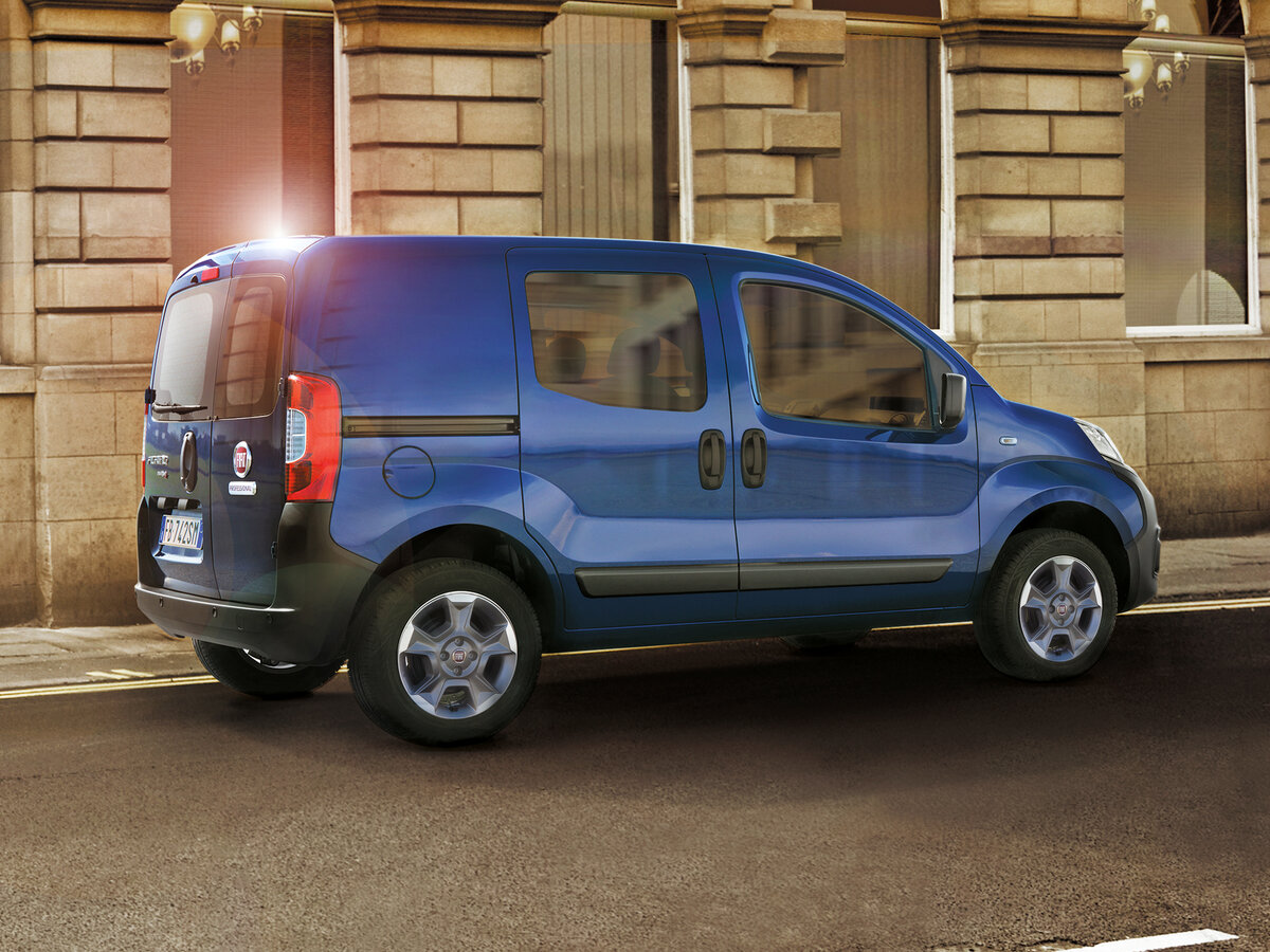 Fiat Fiorino III Рестайлинг Компактвэн — фото 3