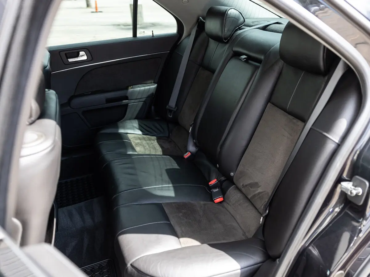 Cadillac STS-V I Рестайлинг Седан — сүрөт 11