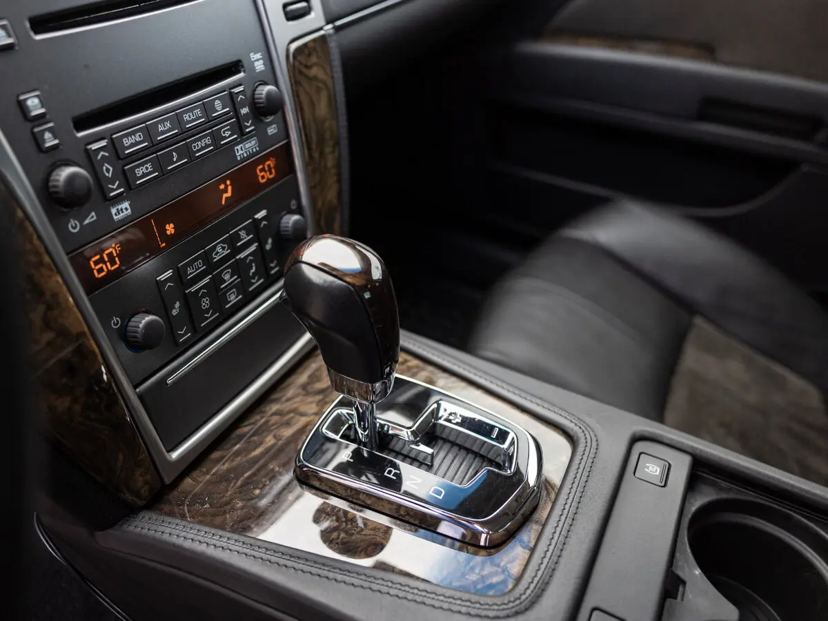 Cadillac STS-V I Рестайлинг Седан — сүрөт 13