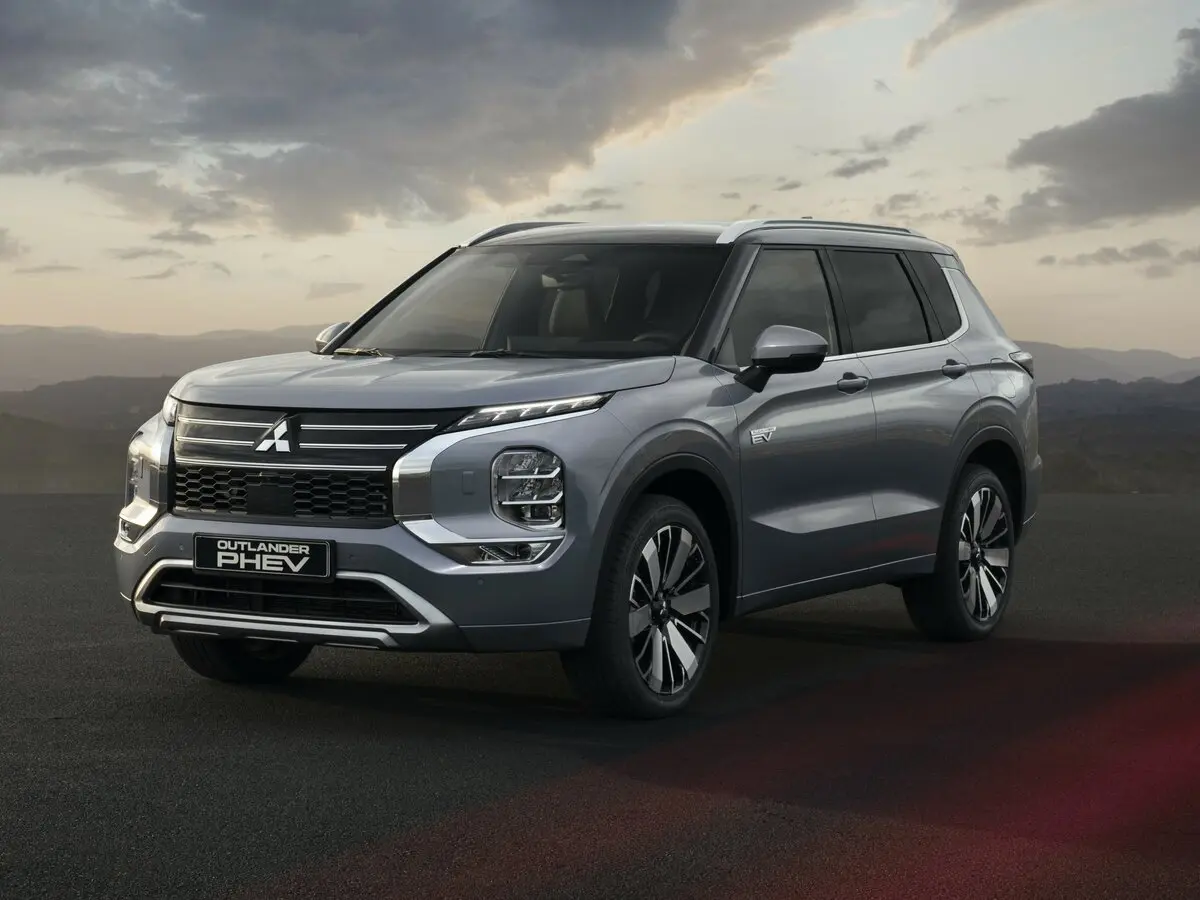 Mitsubishi Outlander IV Рестайлинг
