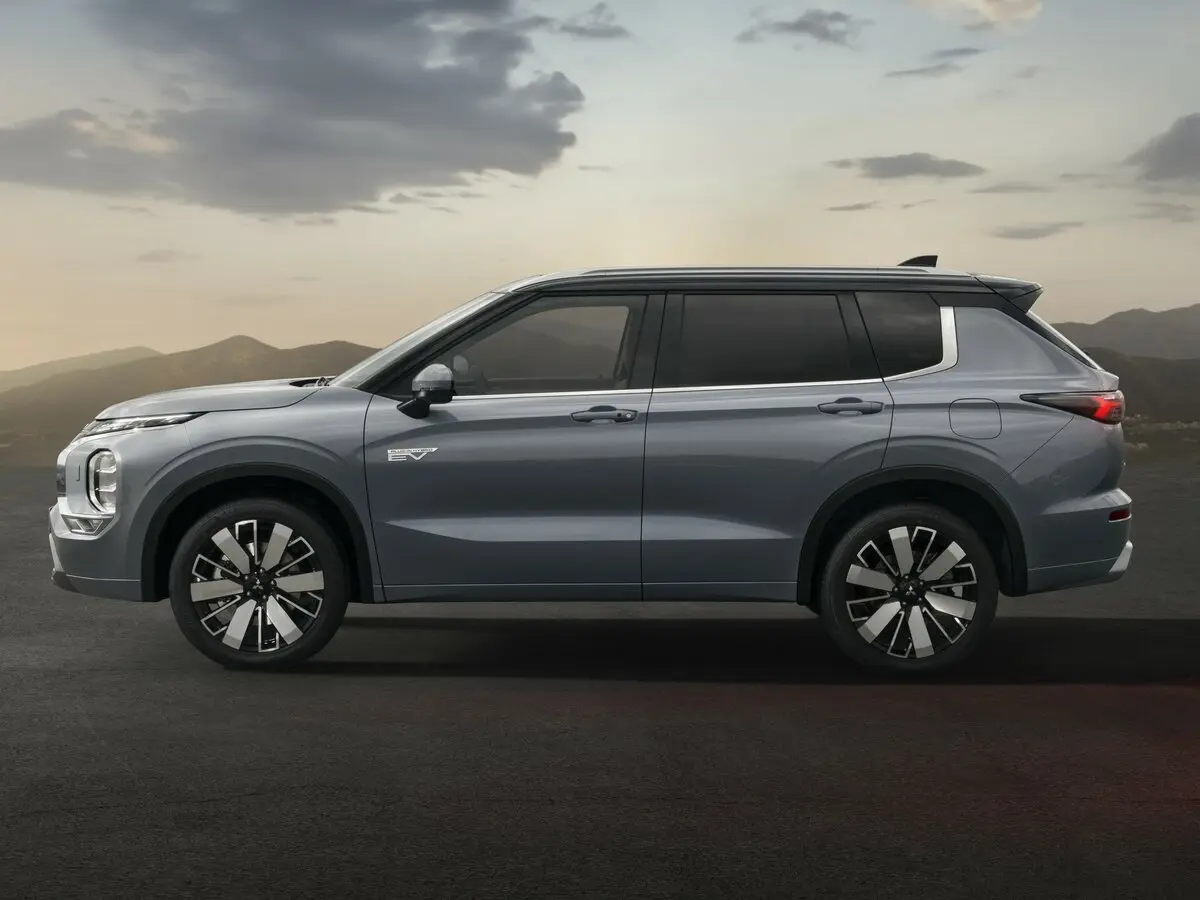 Mitsubishi Outlander IV Рестайлинг Внедорожник 5 дв. — сүрөт 2