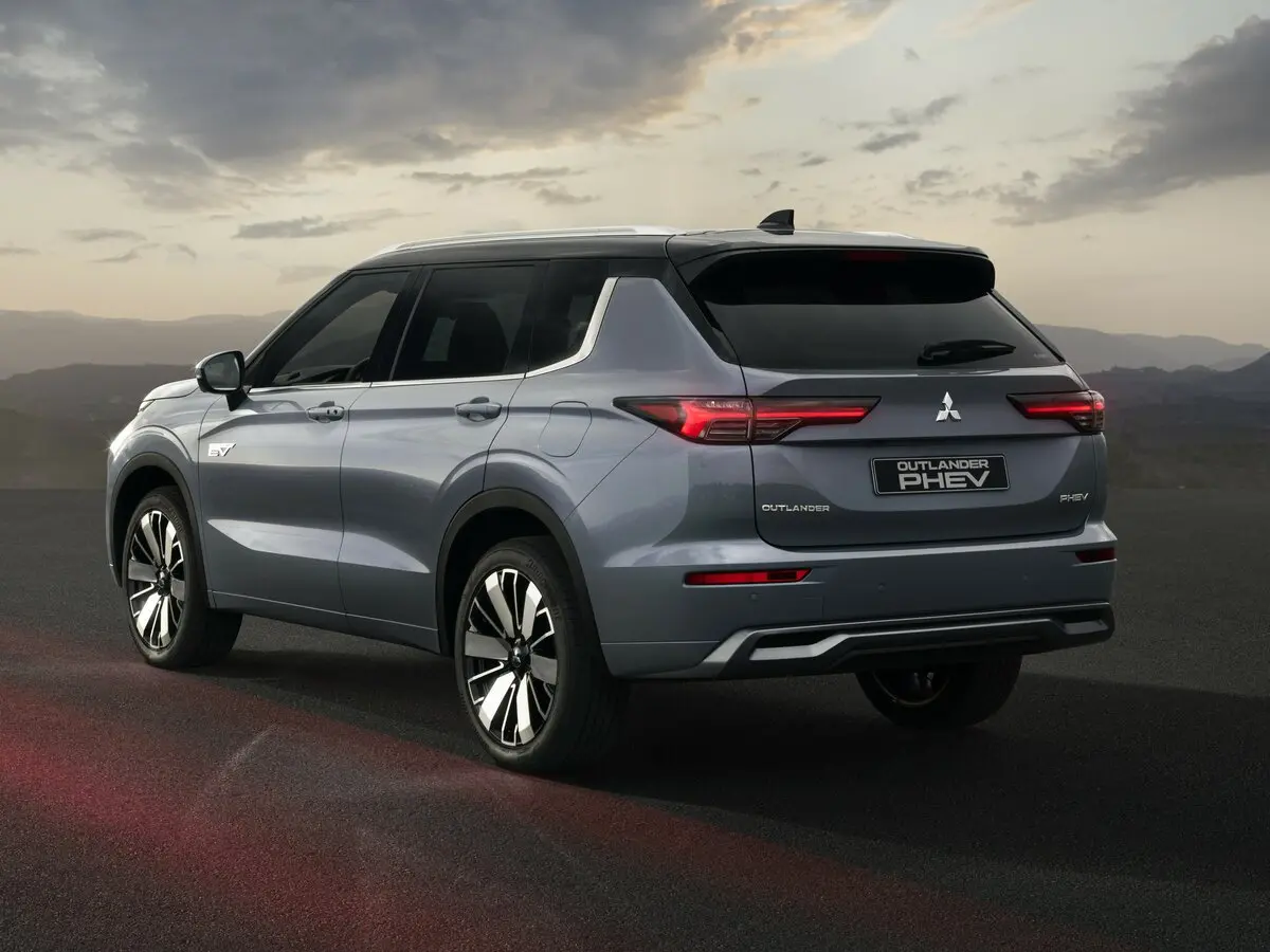 Mitsubishi Outlander IV Рестайлинг Внедорожник 5 дв. — сүрөт 5