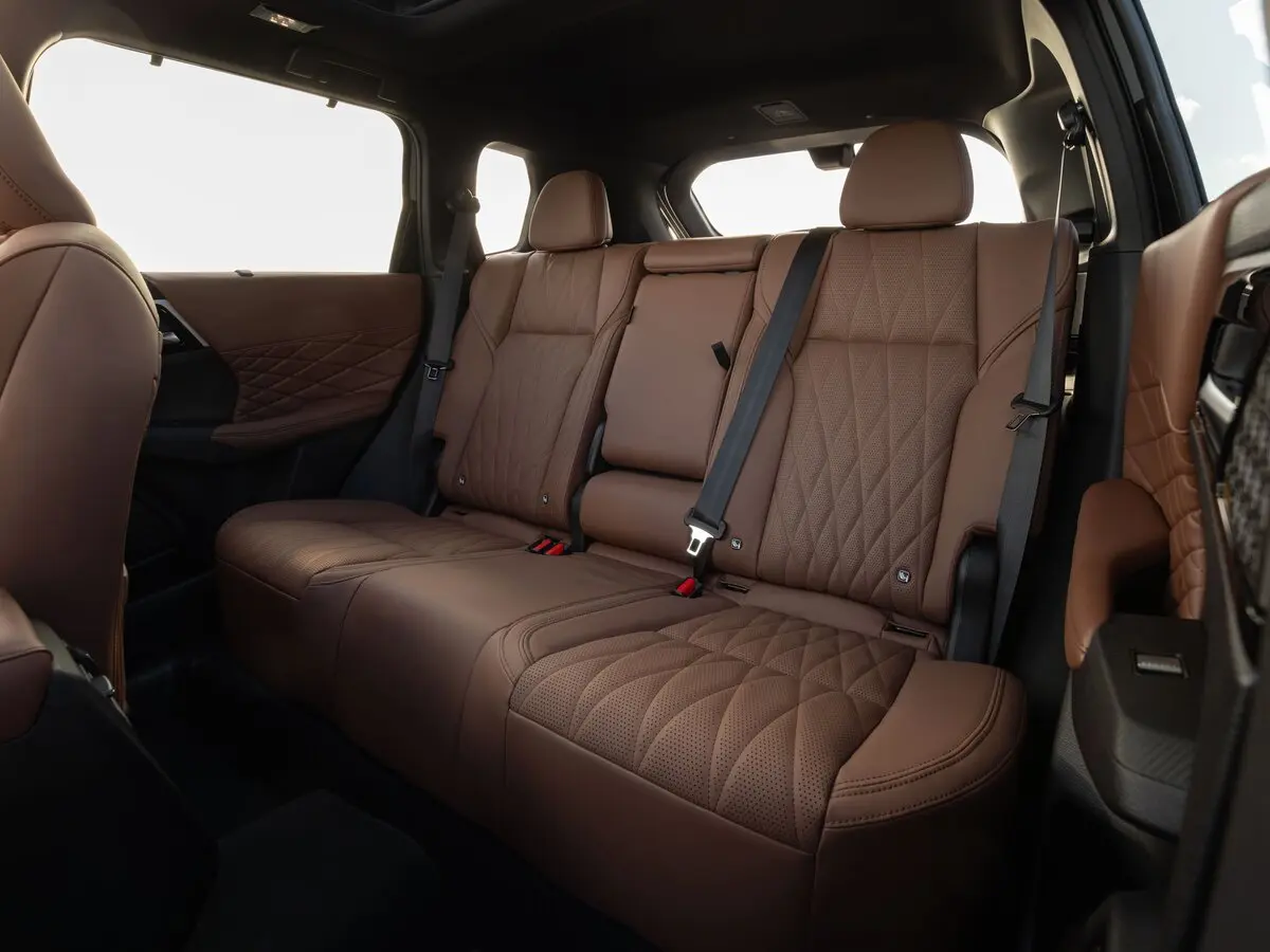 Mitsubishi Outlander IV Рестайлинг Внедорожник 5 дв. — сүрөт 11