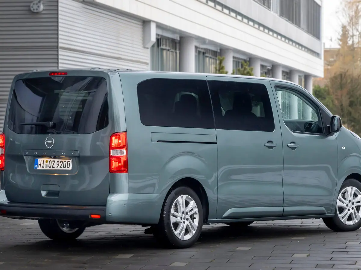Opel Zafira Life I Рестайлинг Минивэн XL — photo 4