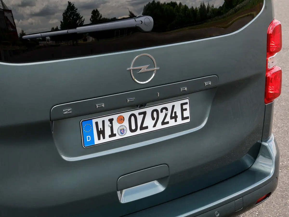 Opel Zafira Life I Рестайлинг Минивэн XL — photo 10