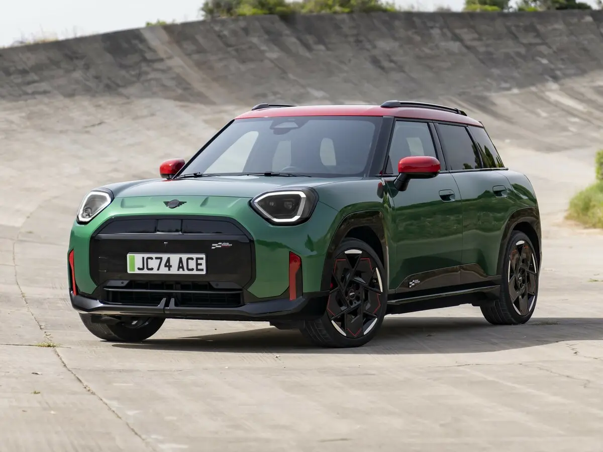 Mini Aceman 2024 – н.в. Внедорожник 5 дв. JCW