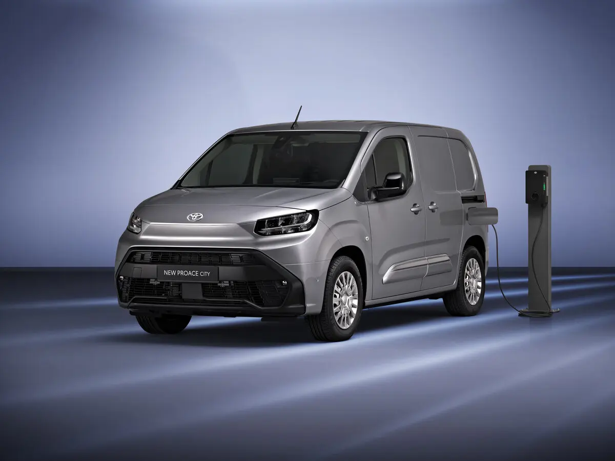 Toyota ProAce City I Рестайлинг Фургон L1